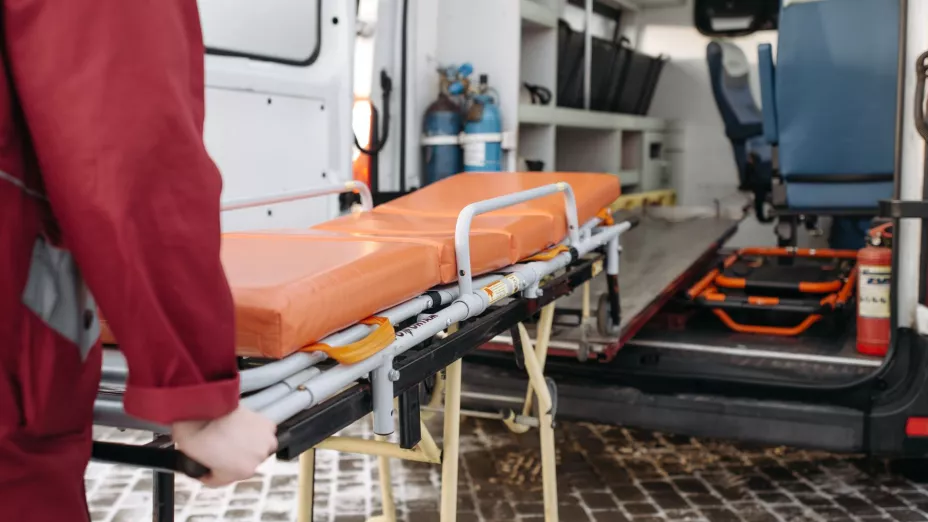 Bebé se impacta contra el parabrisas tras un fuerte accidente en Guadalajara; iban al hospital