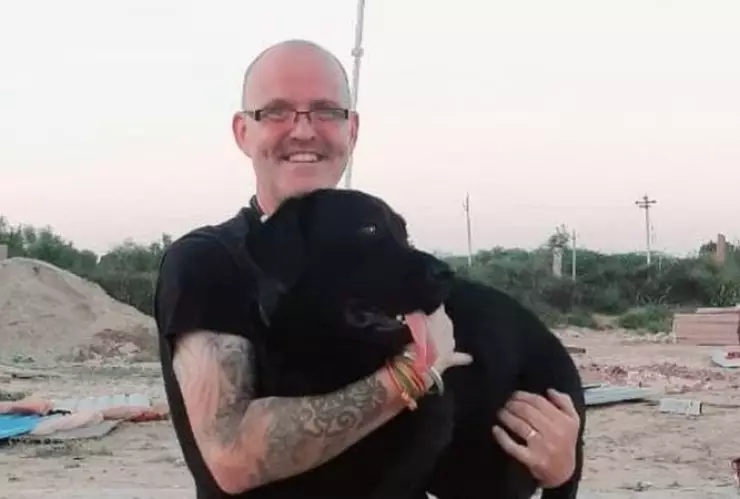 Este hombre sobrevivió al dengue, a la malaria, al COVID-19 y a la mordedura de una serpiente