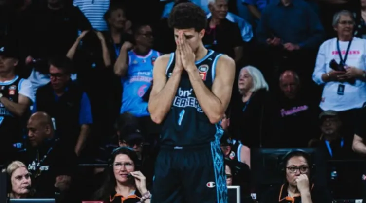video-espectacular-debut-karim-lopez-nba-memphis-grizzlies
