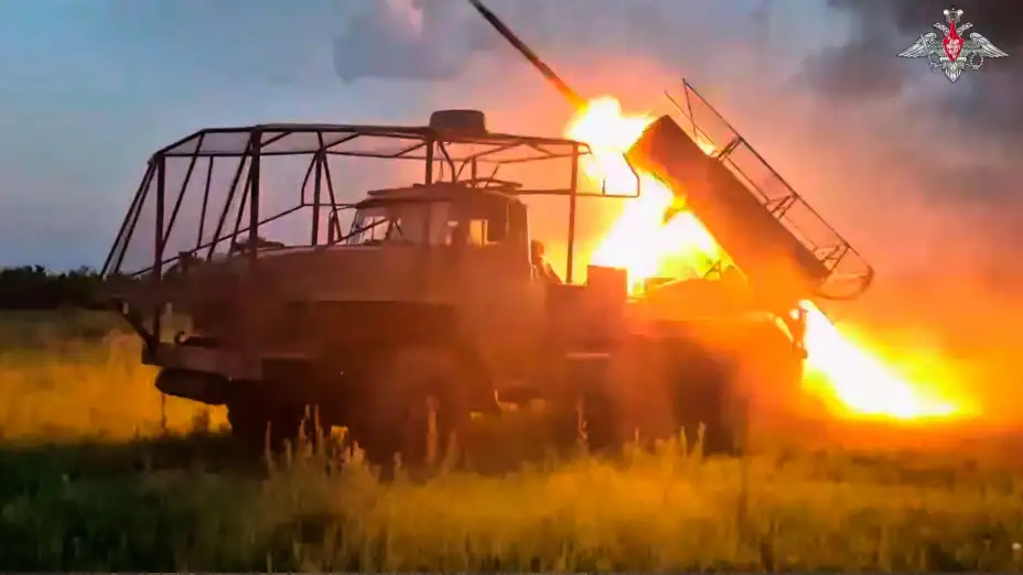 Lanzacohetes múltiple BM-21 del Ejército Ruso.