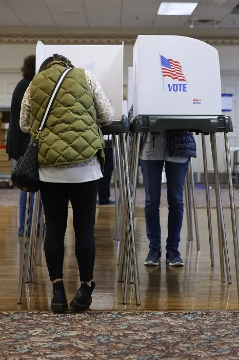 Voto latino: Latinos en EU, en su mayoría mexicanos votan por los republicanos, ya lo decía Ronald Reagan