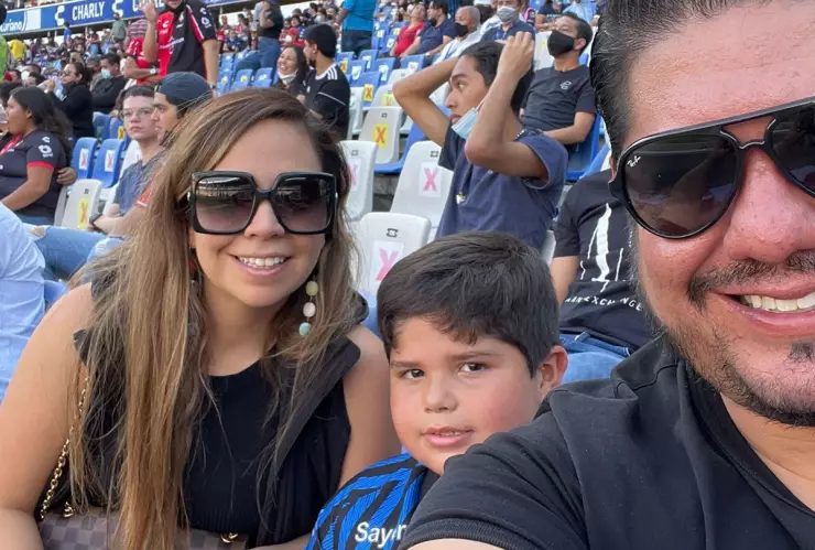 Niño héroe salvó a un aficionado del Atlas con su playera de Querétaro