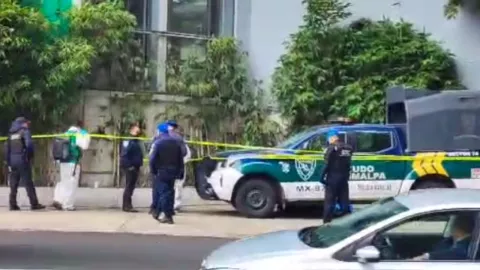 CDMX: Policía de Cuajimalpa murió junto a su patrulla y Fiscalía acordonó la zona