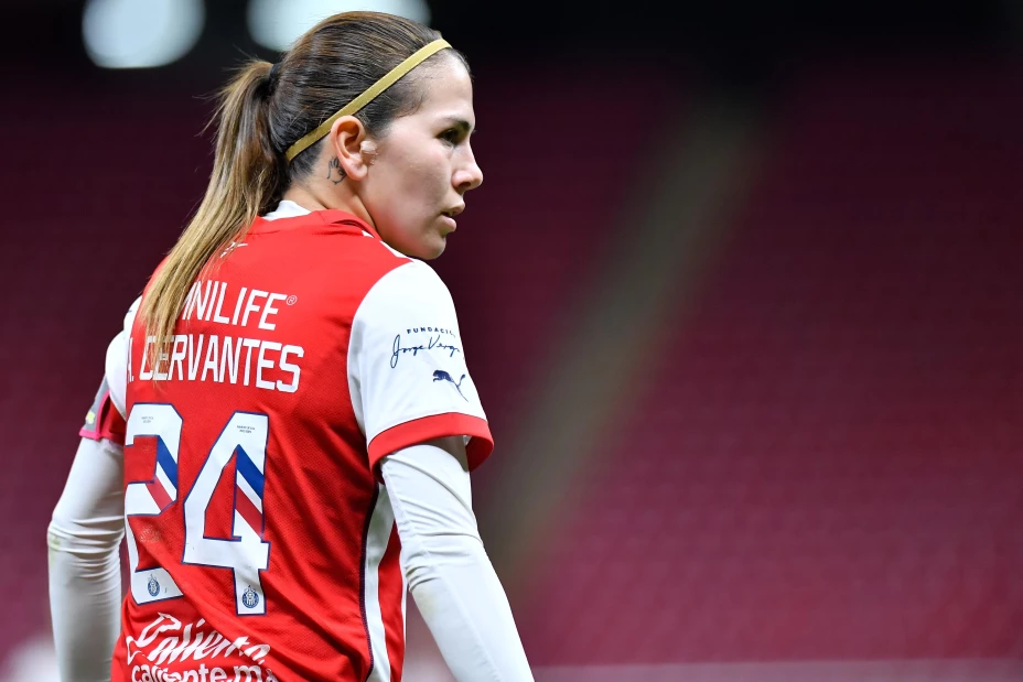 Licha Cervantes con Chivas Femenil