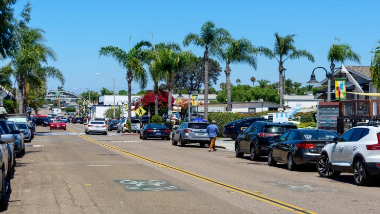una vista de la urbe por sus pintorescas calles