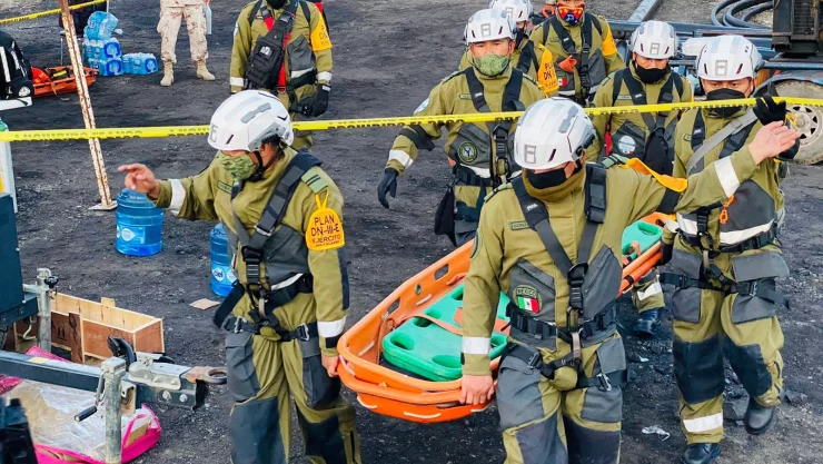 Mineros atrapados tras derrumbe en Múzquiz estarían vivos: Riquelme