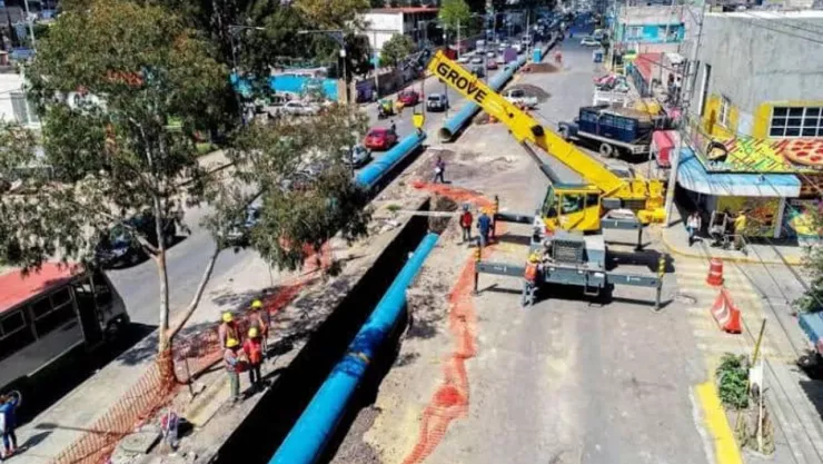 Por retraso en obras en instalaciones, habitantes de Nezahualcóyotl ya tienen dos meses sin agua.