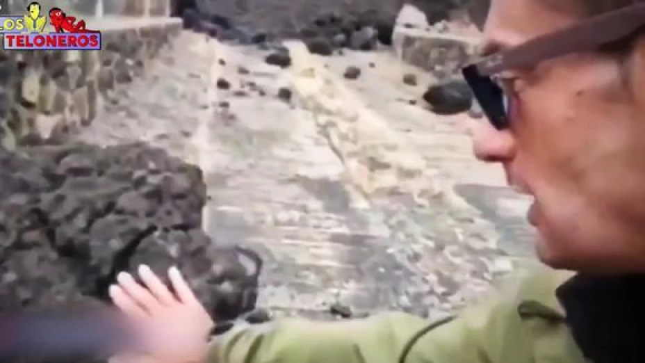 reportero-volcan-lava