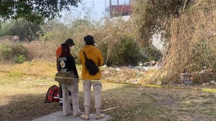 Encuentran sin vida a hombre en terreno baldío de la colonia Villas San Alejandro, Puebla