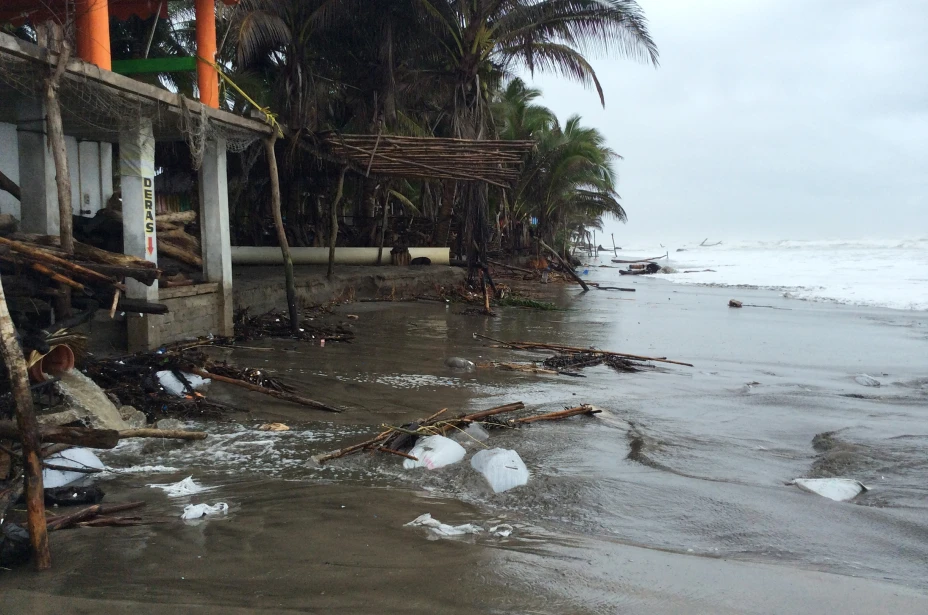 La Secretaría de Gobernación informó que la tormenta tropical ‘Polo’ se transformó en un huracán categoría 1, por lo que emitió alertas en varios municipios del país.
