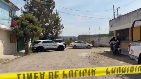 Hallan restos humanos en Puebla HOY; mano en barranca