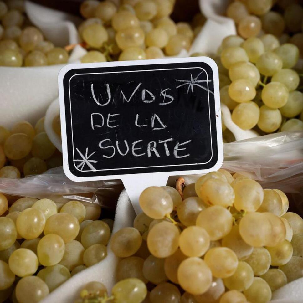 12 UVAS EN AÑO NUEVO- UVAS DE LA SUERTE- ORIGEN