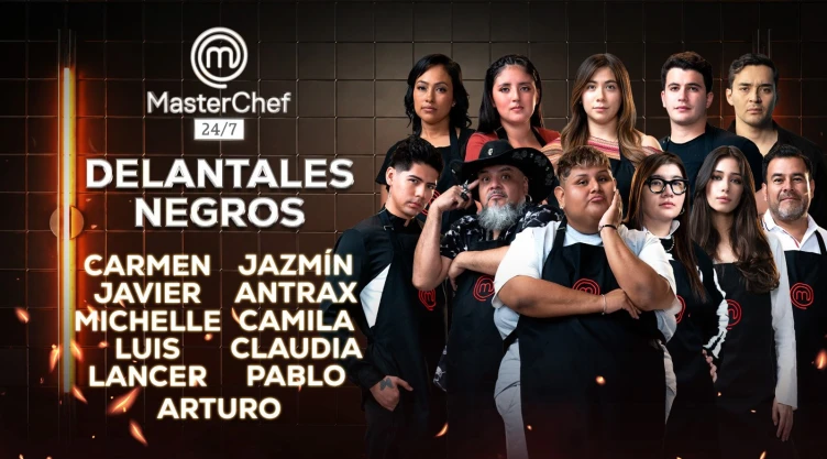 Cocineros con delantal negro en MasterChef 24/7