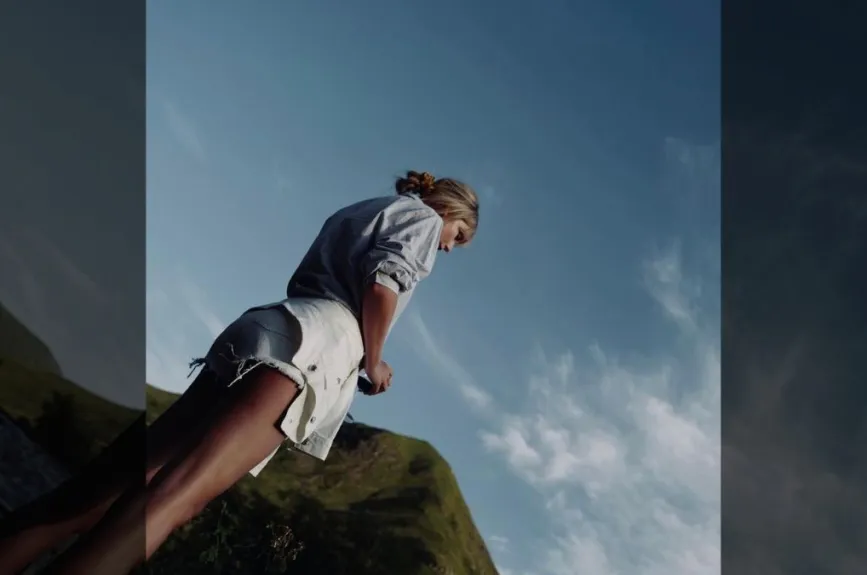 Taylor posando.jpg