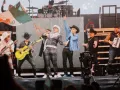 Grupo firme cantando en Coachella.jpg