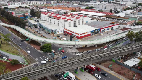 El Gobierno de la CDMX inauguró el puente vehicular Viaducto-Zaragoza.