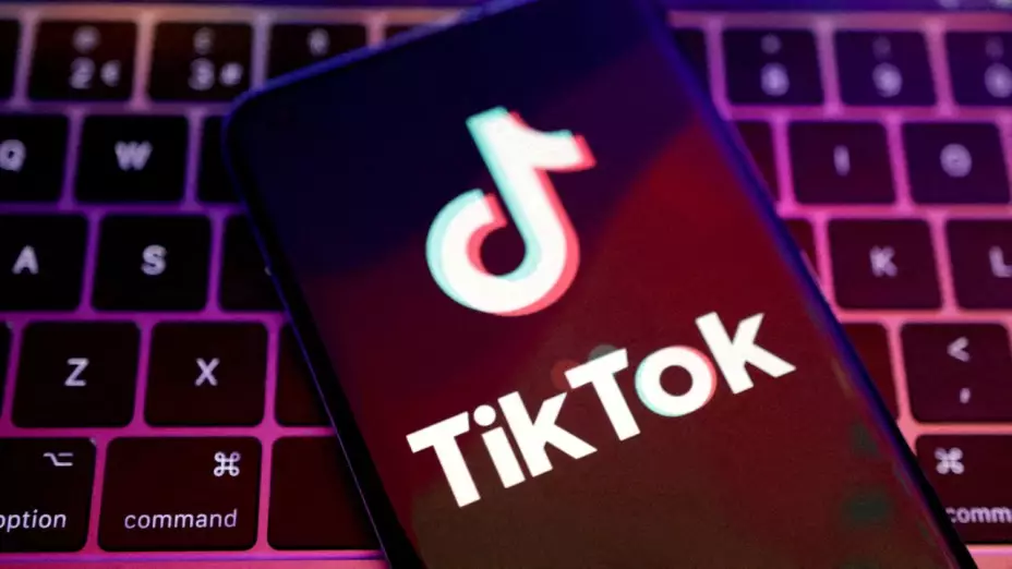 TikTok implementará publicidad con personas creadas con IA