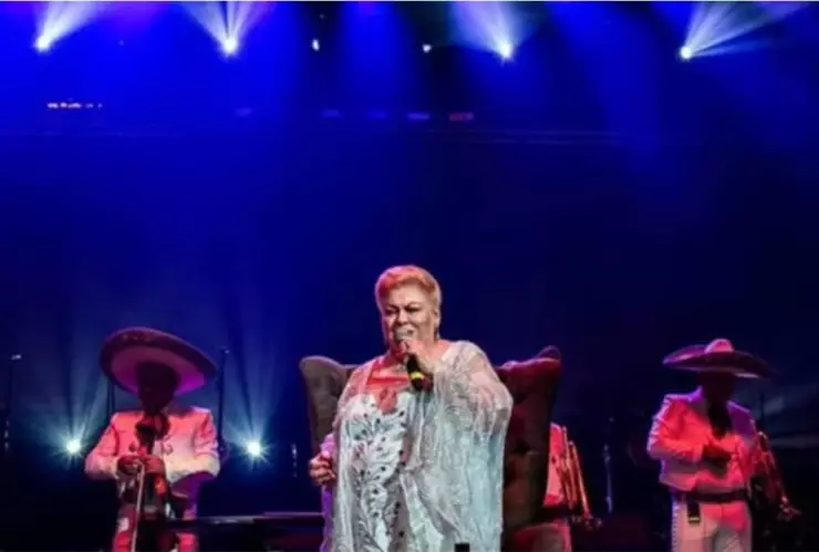 Martha Elena Martínez Viveros: hija adoptiva de Paquita la del Barrio