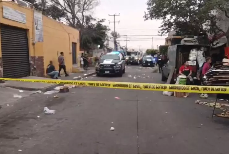 ÚLTIMA HORA | Agresión armada en tianguis de Guadalajara: Reportan a una persona sin vida en colonia Lázaro Cárdenas