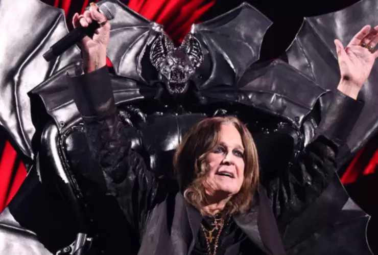 Ozzy Osbourne junto a Black Sabbath; ¿Por qué apareció en su trono murciélago? 