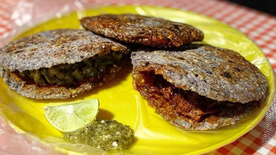 gorditas de maiz quebrado en toliman.jpg