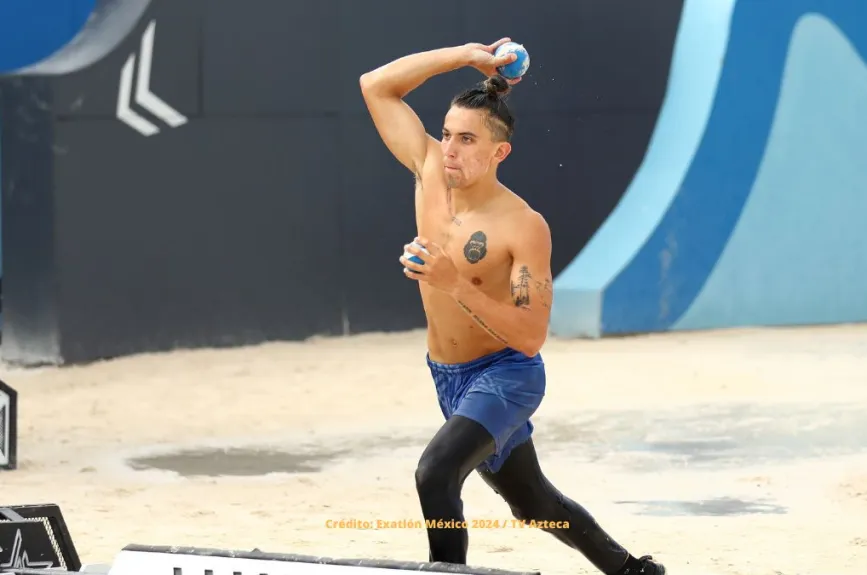 3 Actualmente el atleta azul tiene 22 años y tiene 3 hermanos.jpg