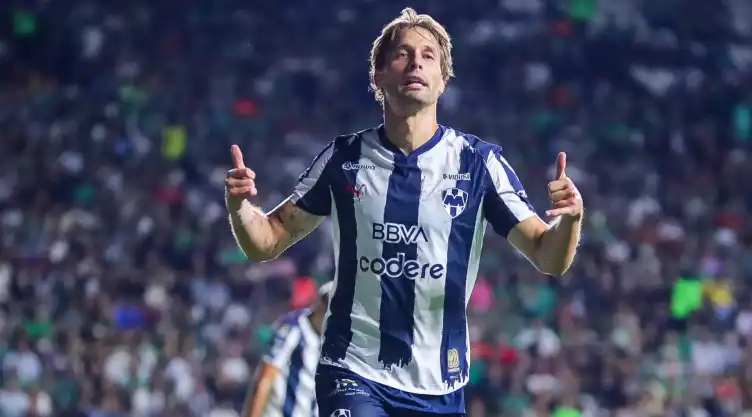 Rayados Monterrey golea a León en la Jornada 4 del Apertura 2025 de la Liga BBVA MX