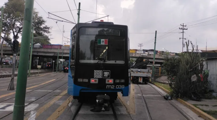 Cierran 6 estaciones del Tren Ligero.