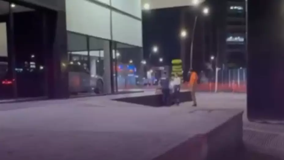 Confrontación violenta en transporte público deja joven herido en Guadalajara.