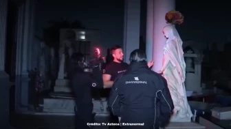 extranormal cementerio angel cruz investigadores.png