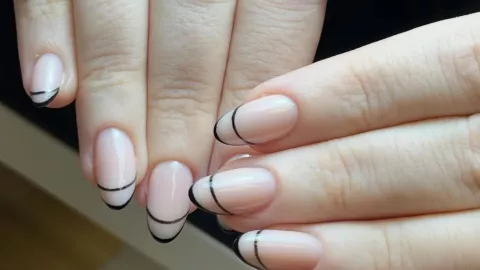 manicura rusa mujeres 50 y 60 años