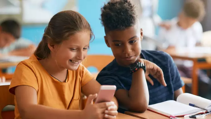 restringir el uso de celulares en escuelas