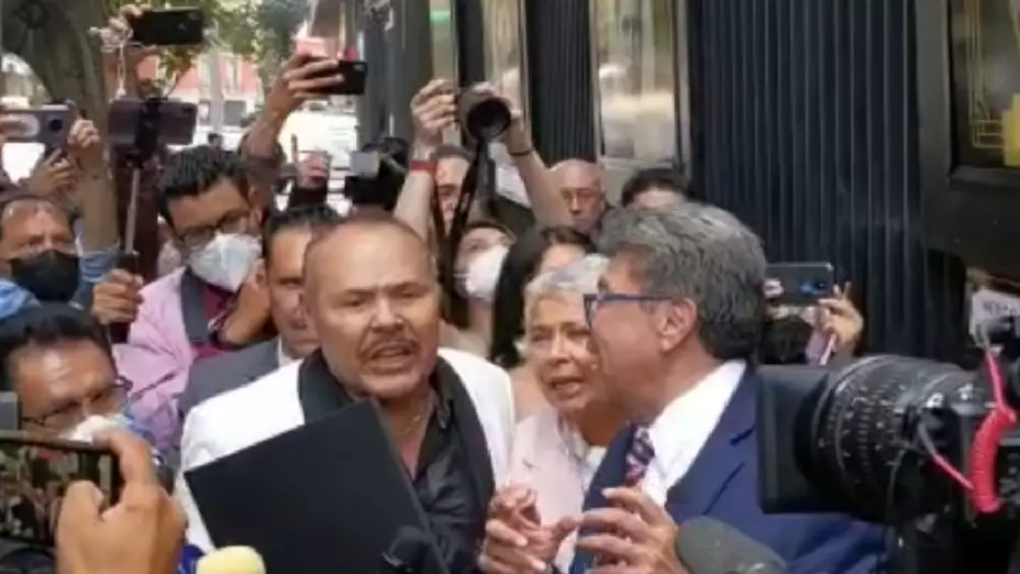 Senado Sánchez Cordero Monreal palomazo