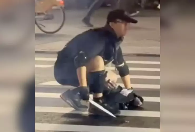 ¡Con bombas y un cuchillo! Hombre mata a 4 personas y deja heridas a 12 más en estación de metro de Taiwán (VIDEO FUERTE).jpg