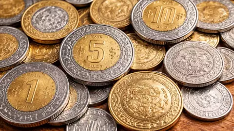 Monedas de 100 pesos dejarán de circular en México, reporta Banxico.jpg