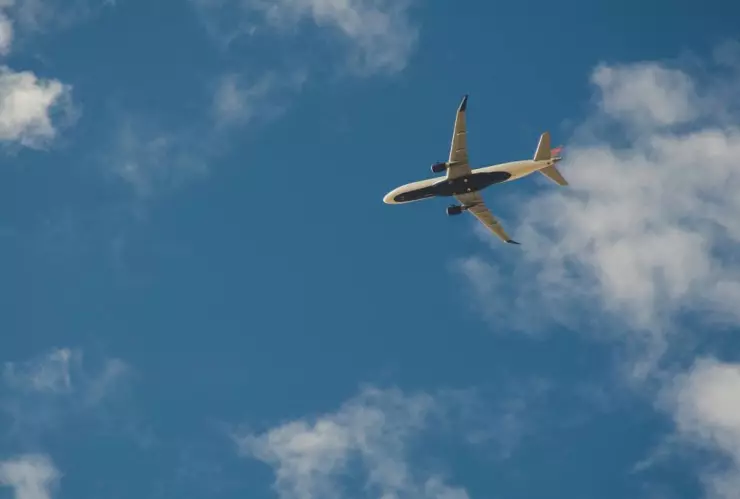Esto se sabe del avión que declaró emergencia en Mérida.