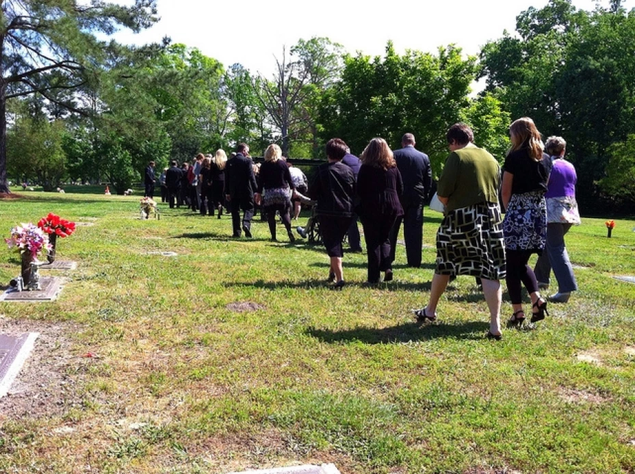 Una mujer que fue ‘sepultada’ por sus familiares el 3 de agosto, fue hallada viva, en un hospital psiquiátrico