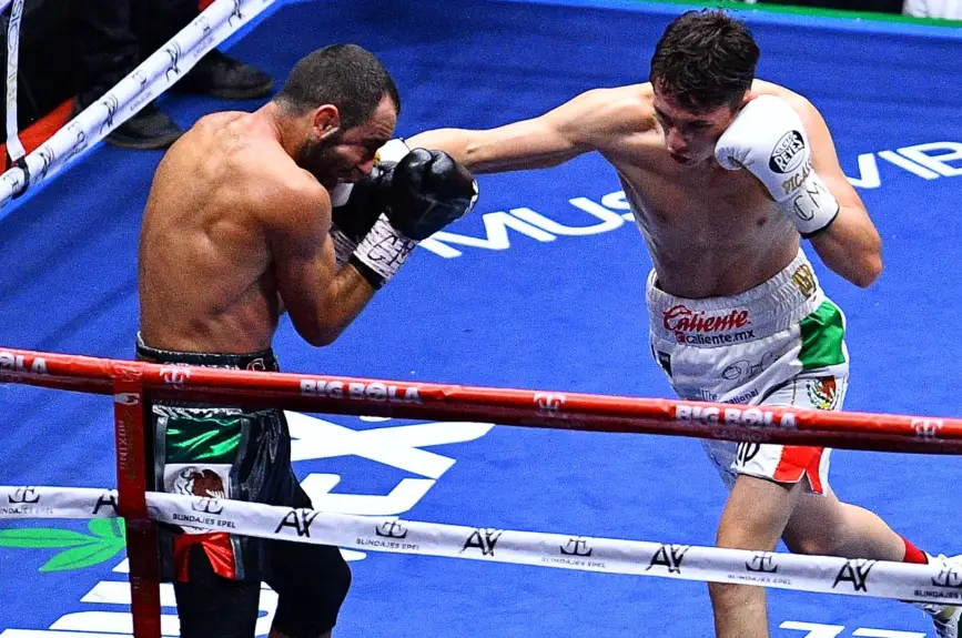 Golpe fuerte de David Picasso a Hovhannisyan
