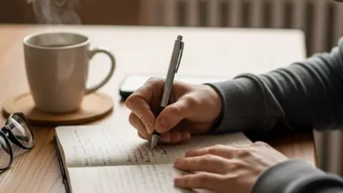 ¿No sabes qué escribir en tu journal? Usa este prompt HOY, miércoles 17 de septiembre de 2025