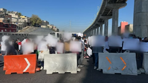 bloqueo Los Reyes CDMX - Puebla