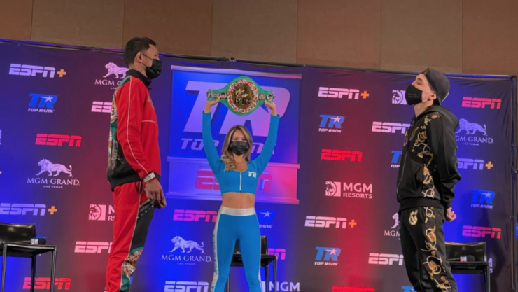 Miguel Alacr&aacute;n Berchelt &Oacute;scar Valdez box