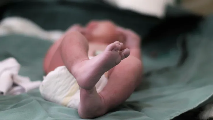 Padre golpea a su bebé tras perder vaporizador y le provoca daño cerebral (2).jpg