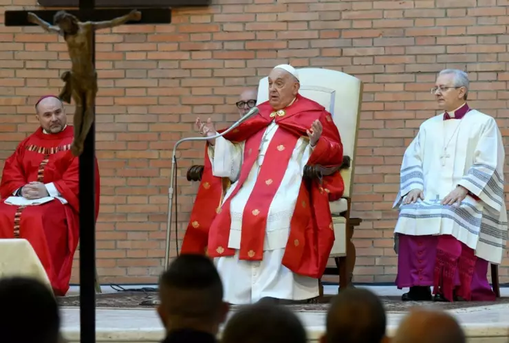 Papa Francisco enfermedades 2013-2025.jpg