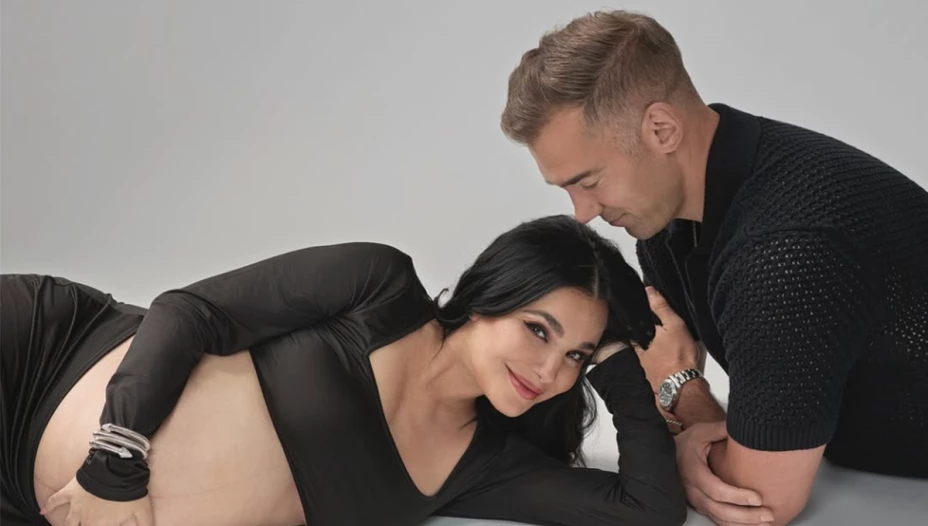 martha higareda mama dos hijas.png