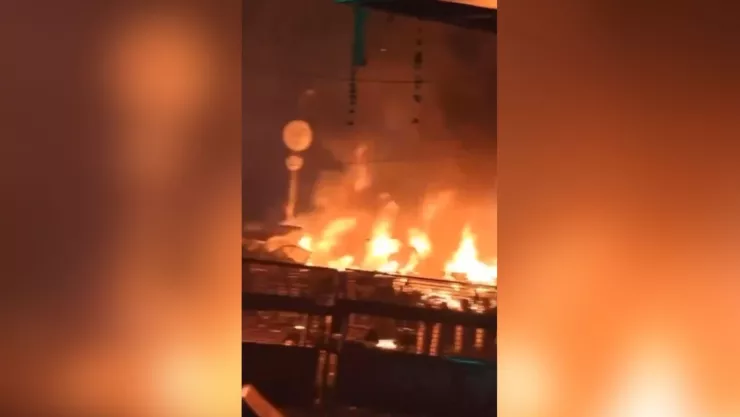 VIDEO | Captan en MOMENTO EXACTO de la explosión de un vehículo que mató a 8 personas y dejó 19 heridos en Nueva Delhi