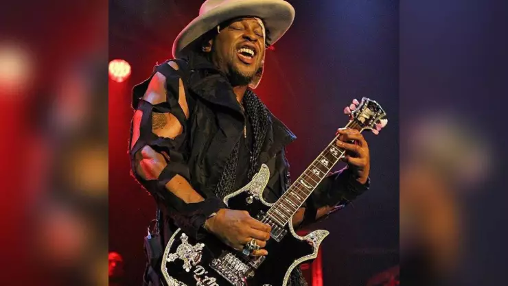 Muere D’Angelo.jpg