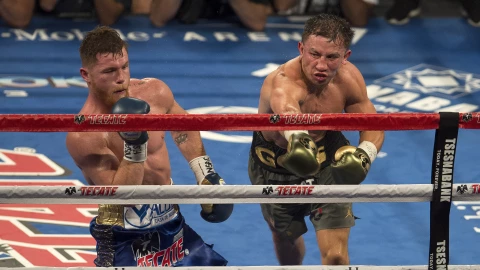 Peleas que ha tenido Canelo Álvarez en los últimos años