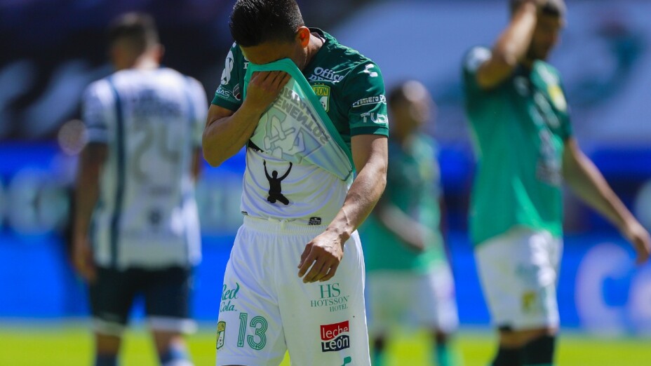 Pachuca vs León liga bbva mx int.jpg