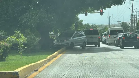 Se reporta choque en la avenida Tulum de Cancún