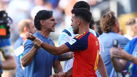 El picante cruce tras la final del Mundial: Roberto Ayala explicó las razones de la pelea que tuvo con Dani Olmo